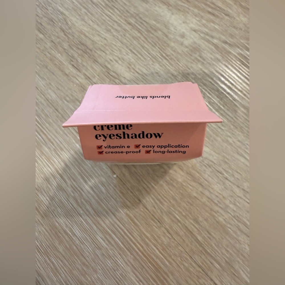 NEW The Crème Shop Crème Eyeshadow - Crepe - Picture 6 of 7